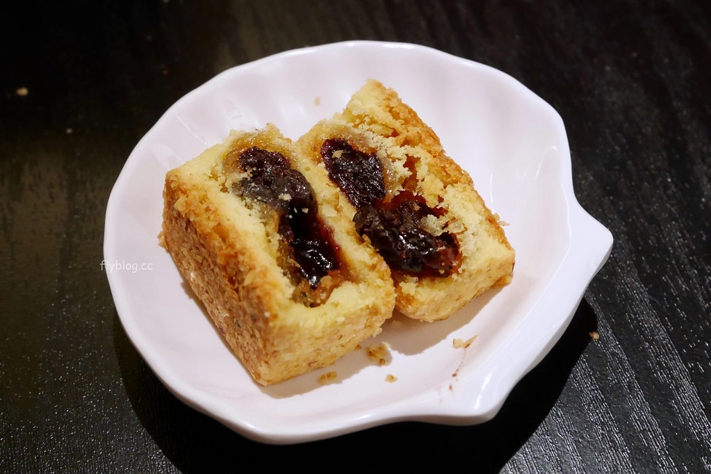 佳德鳳梨酥｜原味鳳梨酥金賞獎冠軍，台北超人氣必買伴手禮，蔓越莓口味的好好吃 @飛天璇的口袋