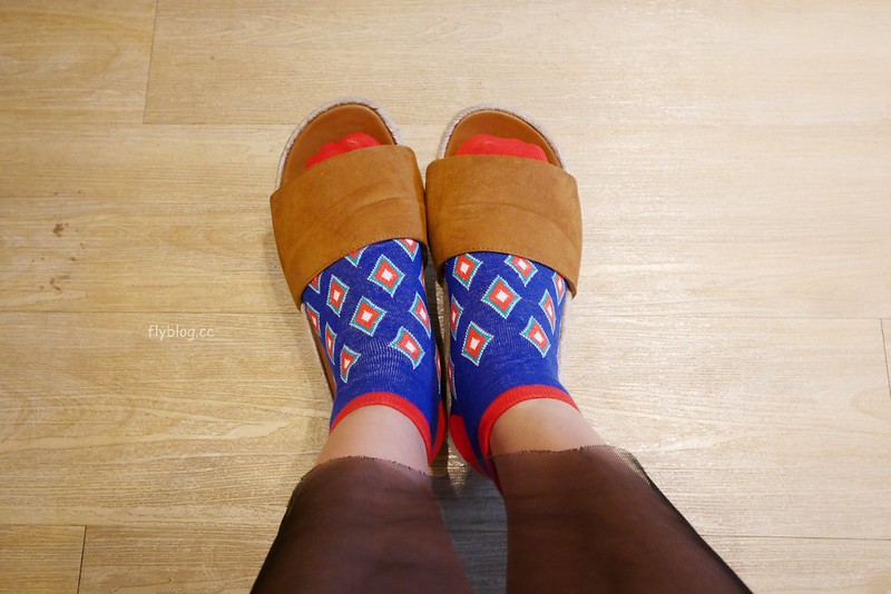 小島3.5．Island Aurora：有三隻可愛大恐龍的親子餐廳，沙坑、球池、溜滑梯、家家酒、閱讀室 @飛天璇的口袋