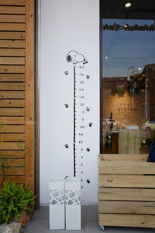 小島3.5．Island Aurora：有三隻可愛大恐龍的親子餐廳，沙坑、球池、溜滑梯、家家酒、閱讀室 @飛天璇的口袋