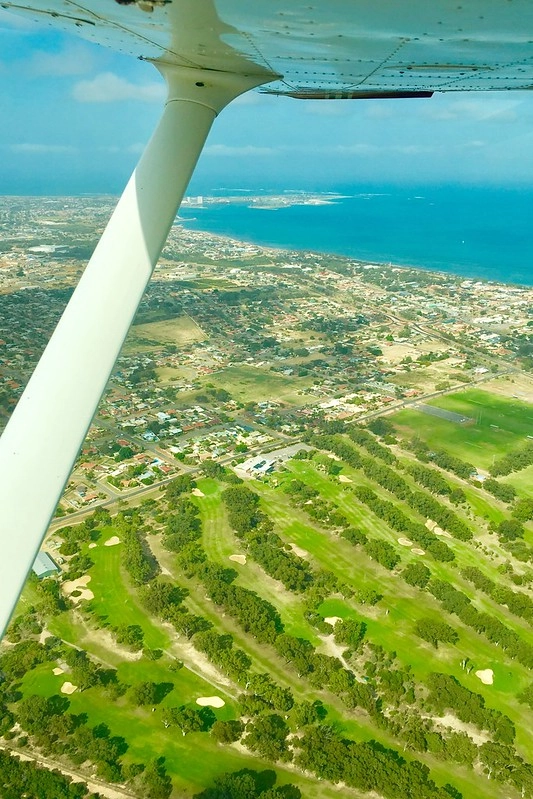 澳洲珀斯｜Hutt Lagoon 粉紅湖，西澳特別的自然景觀，上帝遺落小玫瑰，IG打卡熱門景點 @飛天璇的口袋