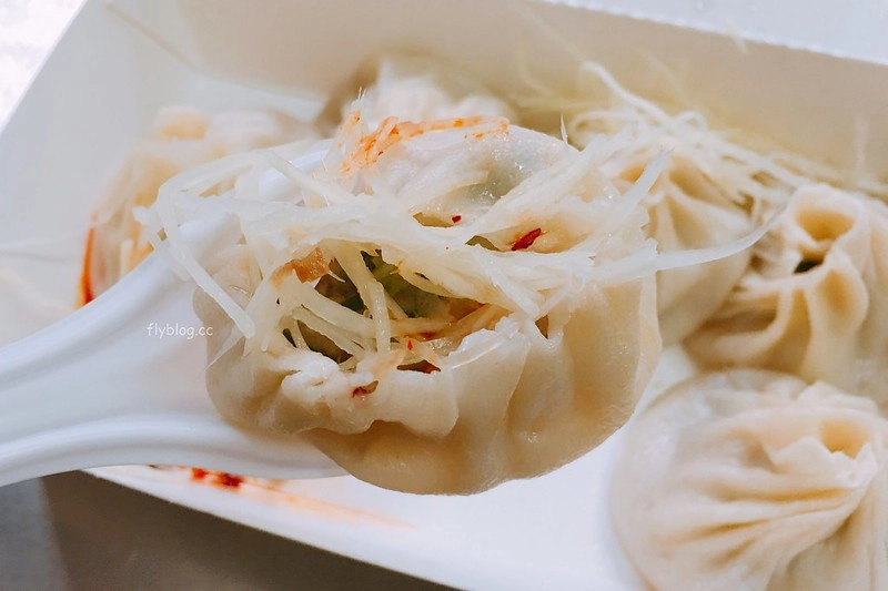 【台中北屯】立早湯包，銅板價就可以吃到好立早湯包，皮薄餡多還會噴汁，吃湯包不用到宜蘭了 @飛天璇的口袋