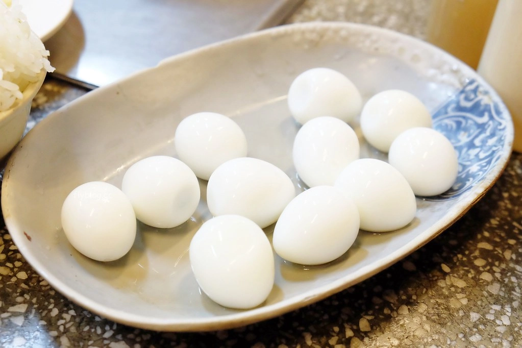 石桌羊肉爐｜在棚子裡面吃羊肉爐，還有很多熱炒可以選擇 @飛天璇的口袋