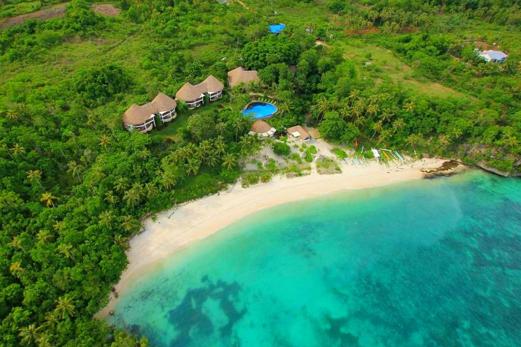 Amun Ini Beach Resort & Spa┃薄荷島住宿：只有16間房的海邊渡假村，享受遠離塵囂以及私房海灘 @飛天璇的口袋