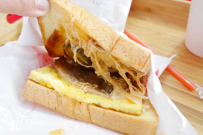 Isaac Toast & Coffee：韓國來的超人氣早餐店，超適合網美打卡 @飛天璇的口袋