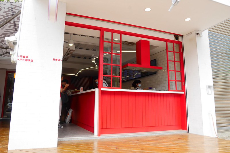 Isaac Toast & Coffee：韓國來的超人氣早餐店，超適合網美打卡 @飛天璇的口袋