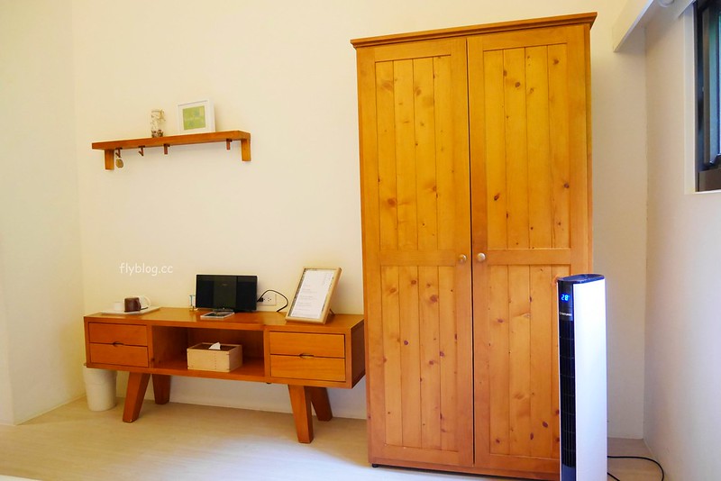 台中新社｜緩慢尋路香草House．住在薰衣草森林裡享受大自然，晚上觀賞夜間童話旋轉木馬 @飛天璇的口袋