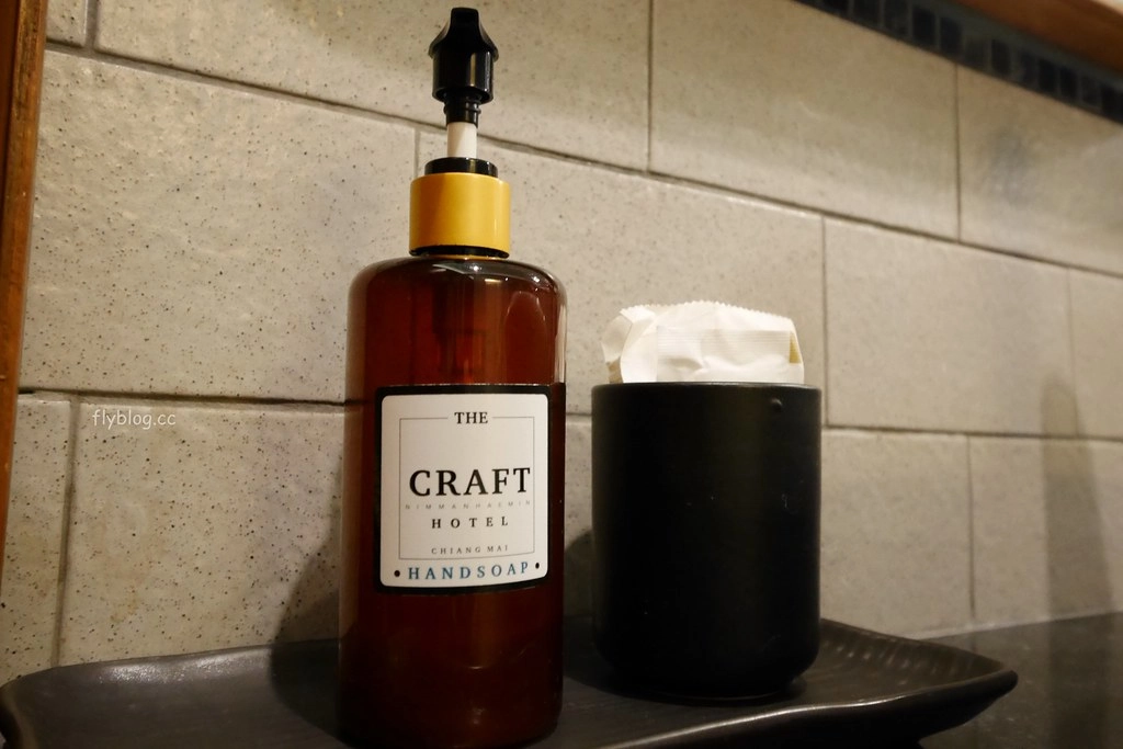 泰國清邁｜寧曼工藝飯店 The Craft Nimman，尼曼路9巷的設計旅店，附近商店咖啡館林立，Maya百貨步行8分鐘 @飛天璇的口袋