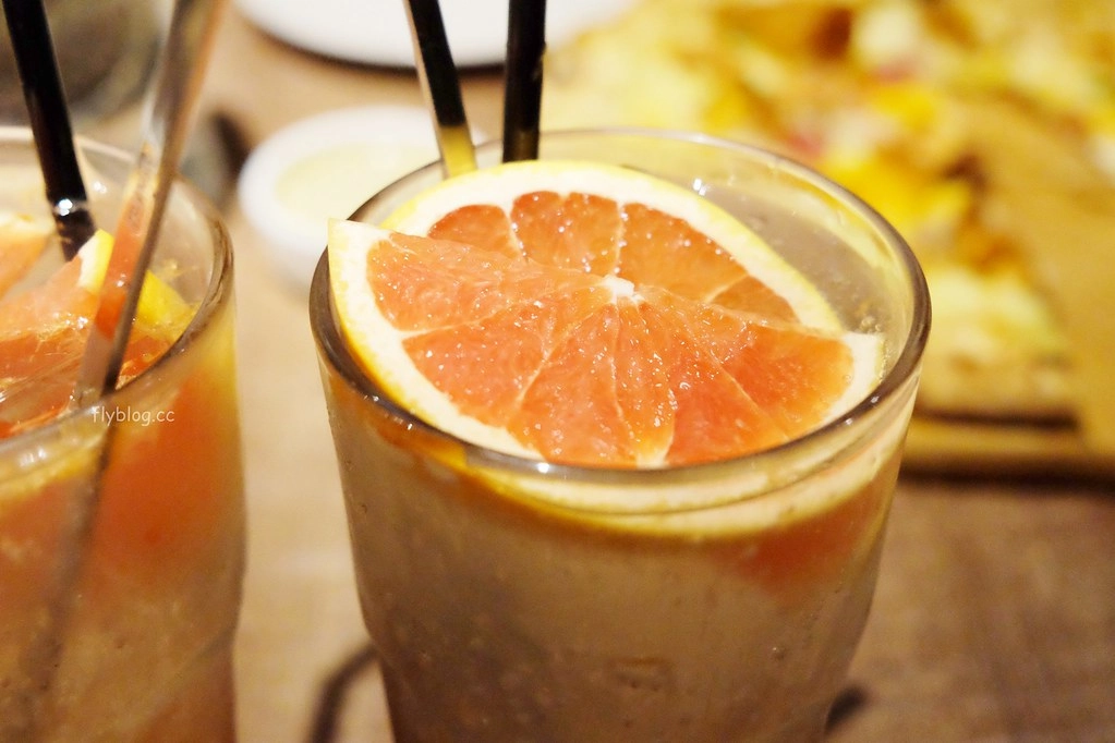 台北信義｜請請義大利麵逸仙店，餐點好吃份量又多，披薩甜點也很好吃，台北義式餐廳推薦 @飛天璇的口袋