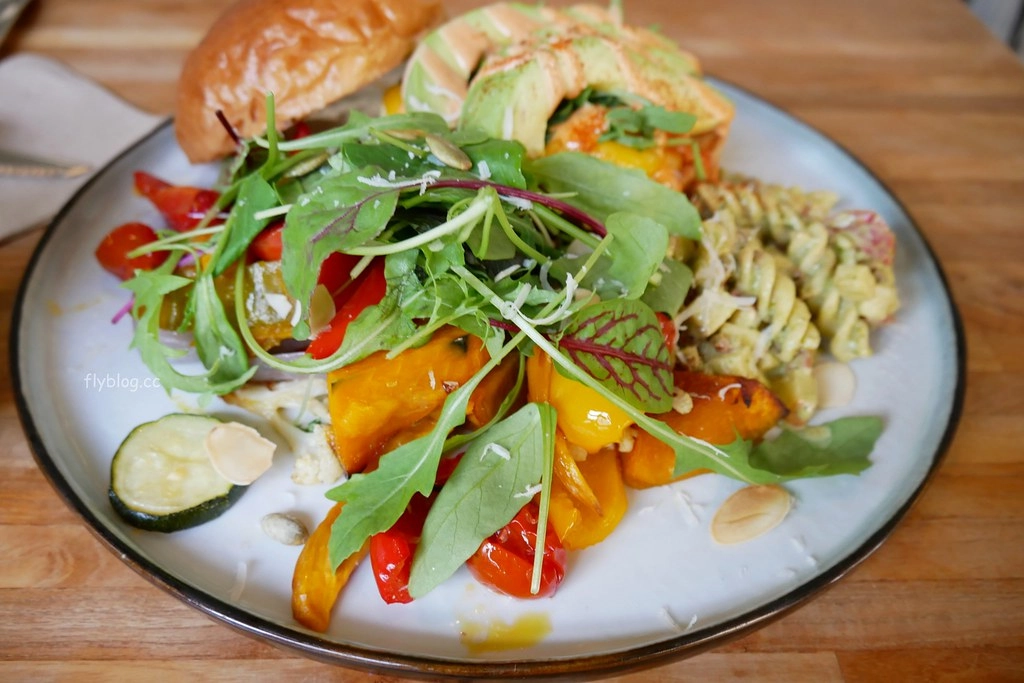 台中西屯｜多爾法式烘焙 DORE French Bakehouse．台中七期最美的麵包店，早午餐酸麵包都好吃 @飛天璇的口袋