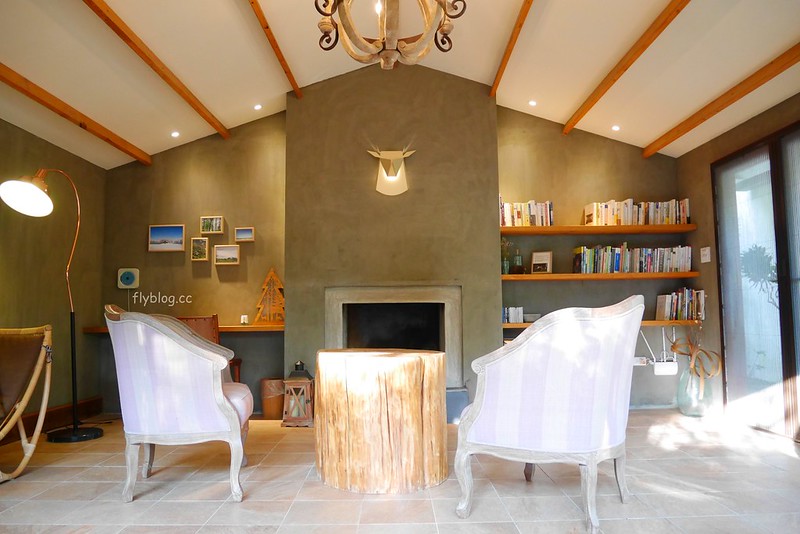 台中新社｜緩慢尋路香草House．住在薰衣草森林裡享受大自然，晚上觀賞夜間童話旋轉木馬 @飛天璇的口袋