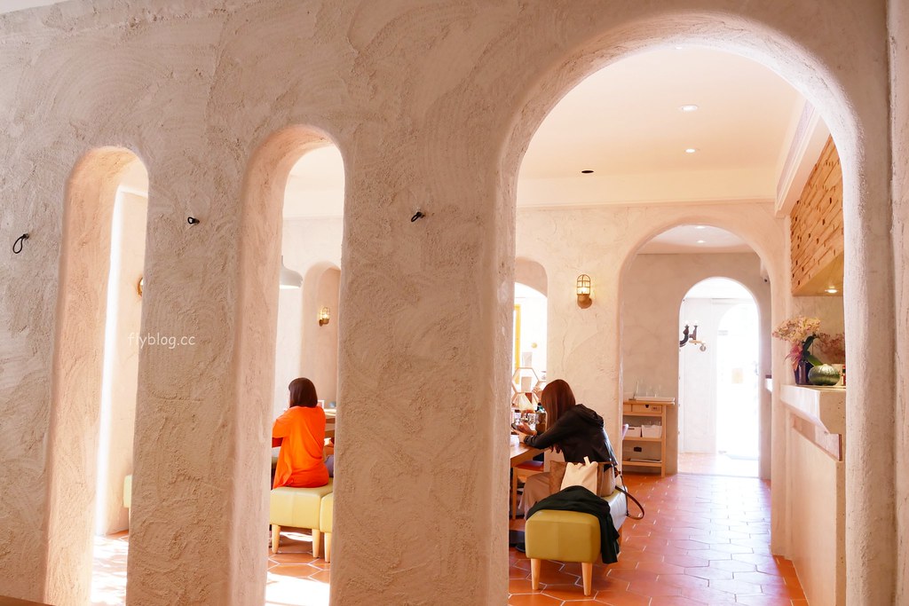 貓門．MOMENT┃台中南屯：彩虹眷村對面景觀餐點，環境不錯餐點我覺得還有進步空間 @飛天璇的口袋