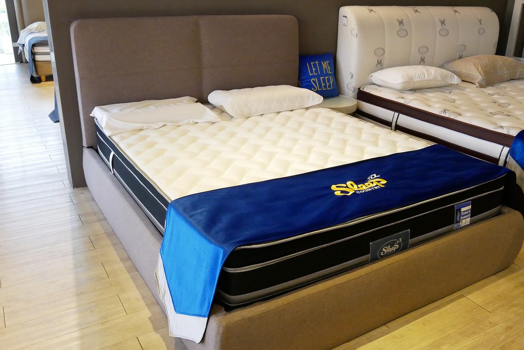 睡眠王國2018年終最後一檔跨年慶特賣：席夢思兩萬元有找，最終加碼四天1/11(五)~1/14(一)，滿額就可參加轉轉樂送好禮 @飛天璇的口袋