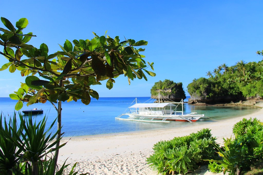 Amun Ini Beach Resort & Spa┃薄荷島住宿：只有16間房的海邊渡假村，享受遠離塵囂以及私房海灘 @飛天璇的口袋