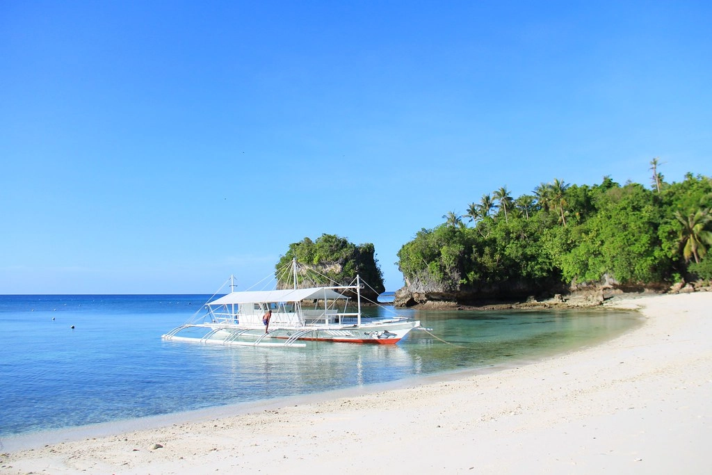 Amun Ini Beach Resort & Spa┃薄荷島住宿：只有16間房的海邊渡假村，享受遠離塵囂以及私房海灘 @飛天璇的口袋