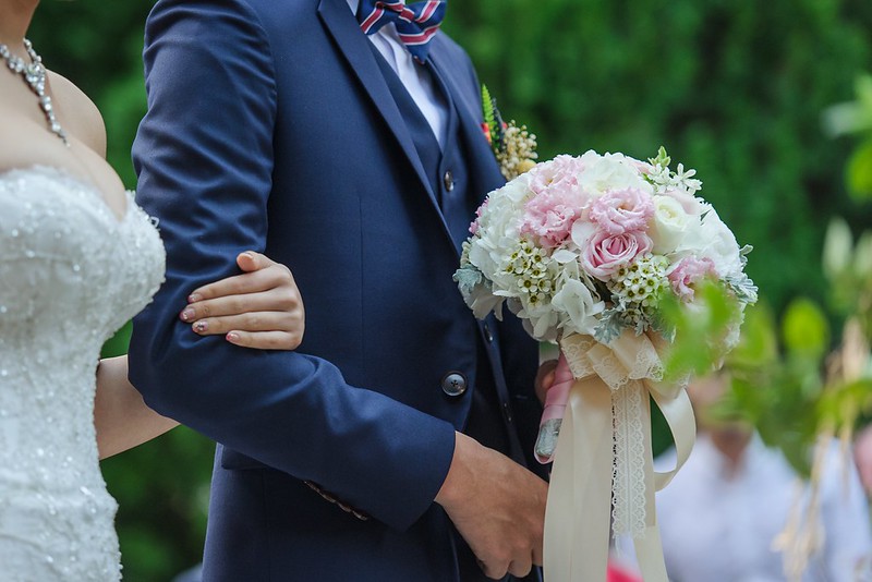 2018喜餅推薦┃法式手工喜餅：RIVON禮坊2018新法式手工喜餅禮盒，預訂禮坊喜餅抽冰島蜜月旅行和Le Creuset廚具 @飛天璇的口袋