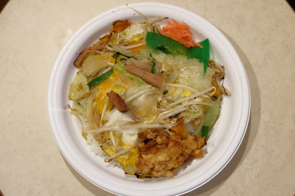 日本沖繩｜Hotto Motto便當．日本HM連鎖平價便當店，沖繩限定版苦瓜便當 @飛天璇的口袋