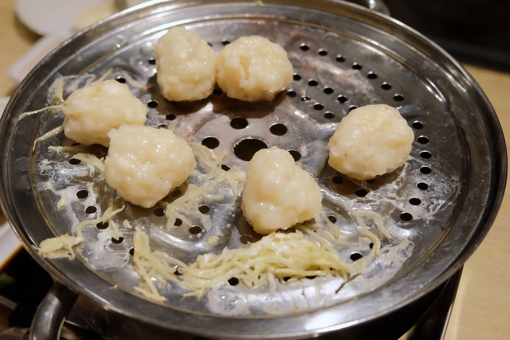 鮮食堂海鮮蒸鍋：一層一層堆疊的海鮮蒸鍋，澎湖海鮮就是鮮甜好吃沒話說 @飛天璇的口袋