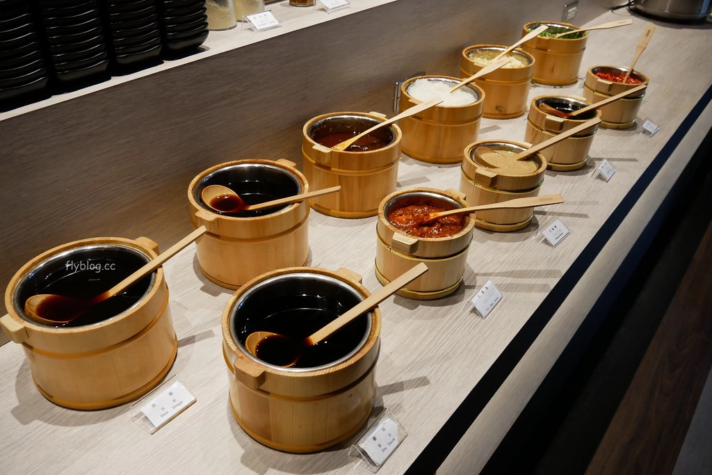 但馬屋涮涮鍋｜台中三井Outlet美食，日本黑毛和牛吃到飽在台第一間分店，日本百年歷史涮涮鍋、壽喜燒連鎖店 @飛天璇的口袋