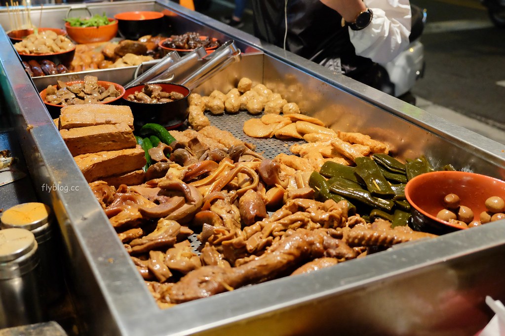 台中南區｜黃金滷味．好吃清爽又入味的滷味，忠孝夜市人氣美食推薦 @飛天璇的口袋
