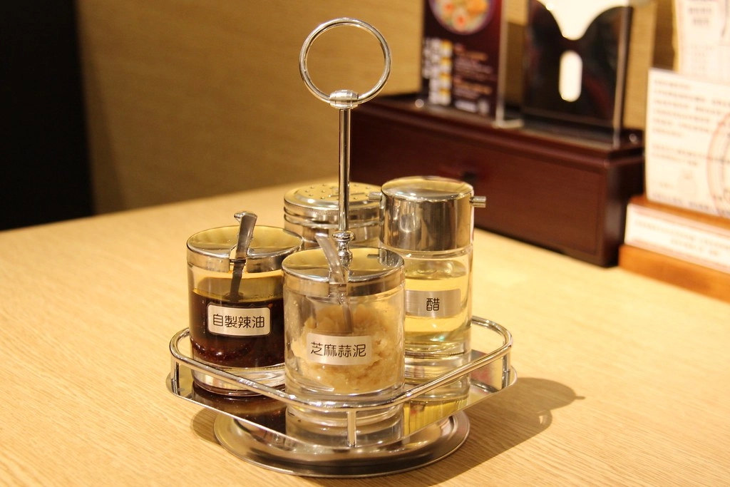 【台中梧棲】屯京拉麵，來自日本池袋的超人氣拉麵店，個人心中在台灣吃到第二名的拉麵店 @飛天璇的口袋