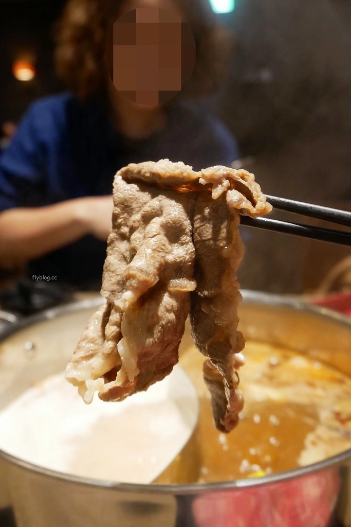 但馬屋涮涮鍋｜台中三井Outlet美食，日本黑毛和牛吃到飽在台第一間分店，日本百年歷史涮涮鍋、壽喜燒連鎖店 @飛天璇的口袋