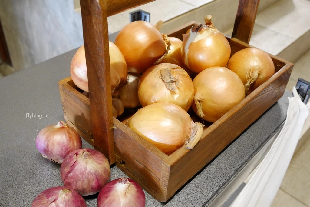 泰國清邁｜寧曼工藝飯店 The Craft Nimman，尼曼路9巷的設計旅店，附近商店咖啡館林立，Maya百貨步行8分鐘 @飛天璇的口袋