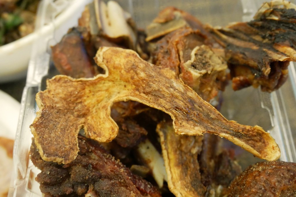 台中西屯｜村松烤鴨．片鴨、鹽酥鴨、炒鴨架一鴨三吃，超人氣外帶烤鴨想吃要先預約 @飛天璇的口袋