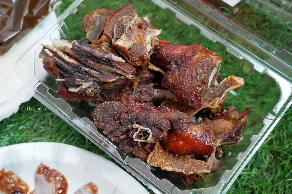 台中西屯｜村松烤鴨．片鴨、鹽酥鴨、炒鴨架一鴨三吃，超人氣外帶烤鴨想吃要先預約 @飛天璇的口袋