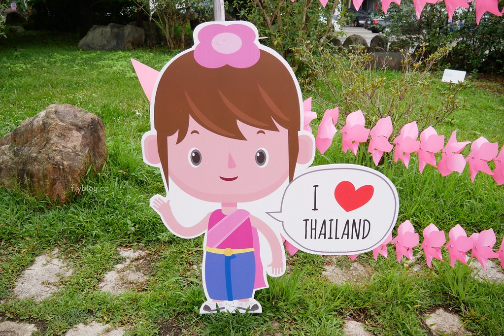 2018臺中藝術季”繽紛風車”裝置藝術┃台中太平：七大裝置藝術上千繽紛風車，屯區藝文中心最新拍照打卡點 @飛天璇的口袋