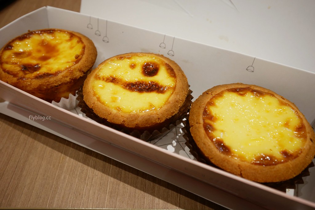 台中西區｜克莉斯塔 christinetart．台中勤美草悟道蛋塔，口感濃郁酥脆好好吃 @飛天璇的口袋