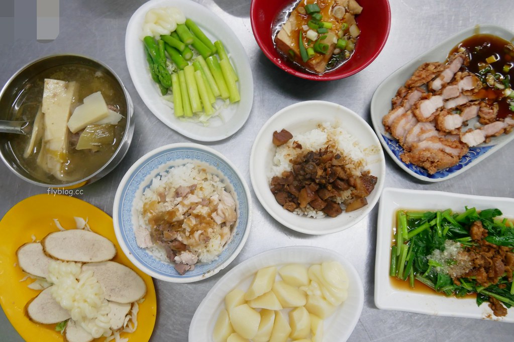 嘉義東區｜阿霞火雞肉飯．嘉義文化路夜市宵夜美食，餐點選擇性多而且好吃又合理 @飛天璇的口袋