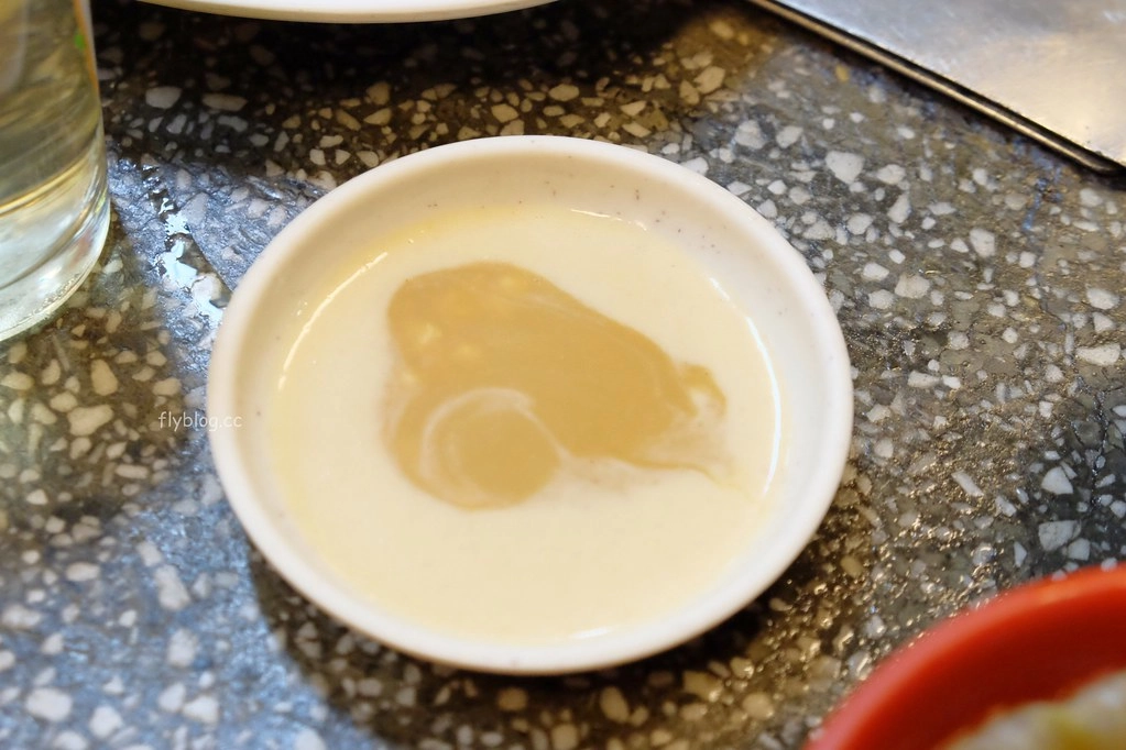 石桌羊肉爐｜在棚子裡面吃羊肉爐，還有很多熱炒可以選擇 @飛天璇的口袋