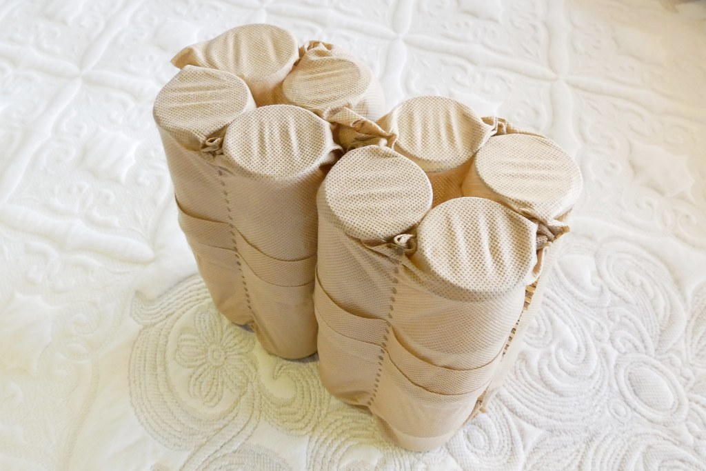 睡眠王國2018年終最後一檔跨年慶特賣：席夢思兩萬元有找，最終加碼四天1/11(五)~1/14(一)，滿額就可參加轉轉樂送好禮 @飛天璇的口袋