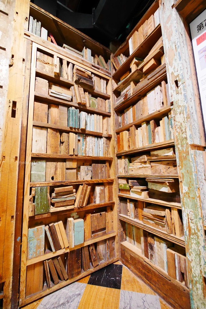 台中中區｜宮原眼科，觀光客台中必朝聖，充滿歷史風味的歷史建築，眼科也賣冰淇淋 @飛天璇的口袋