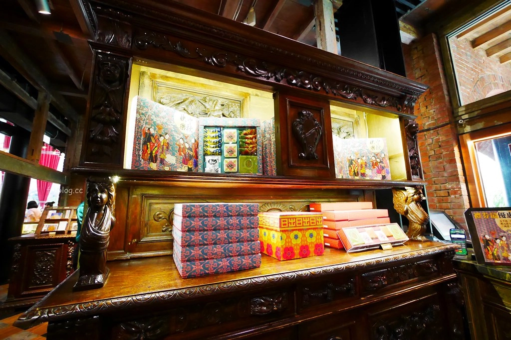 台中中區｜宮原眼科，觀光客台中必朝聖，充滿歷史風味的歷史建築，眼科也賣冰淇淋 @飛天璇的口袋