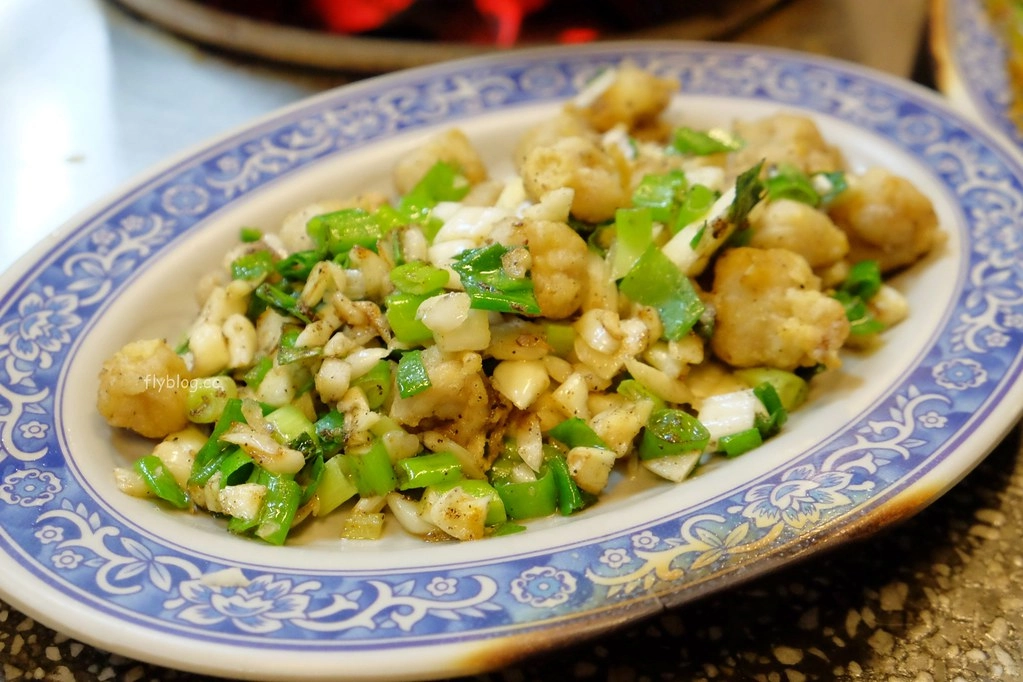 石桌羊肉爐｜在棚子裡面吃羊肉爐，還有很多熱炒可以選擇 @飛天璇的口袋
