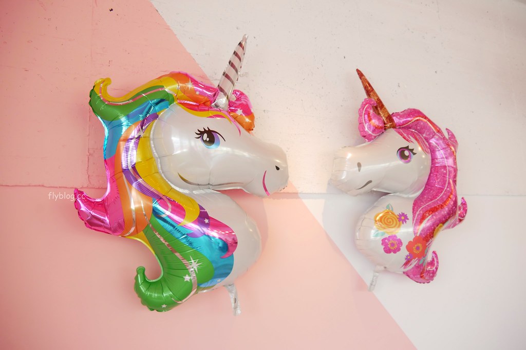 大坑情人橋全家便利商店┃台中旅遊：充滿粉紅色浪漫風情的新IG打卡聖地~粉紅盪秋千、旋轉木馬、網美拍照牆、可愛佩佩豬 @飛天璇的口袋