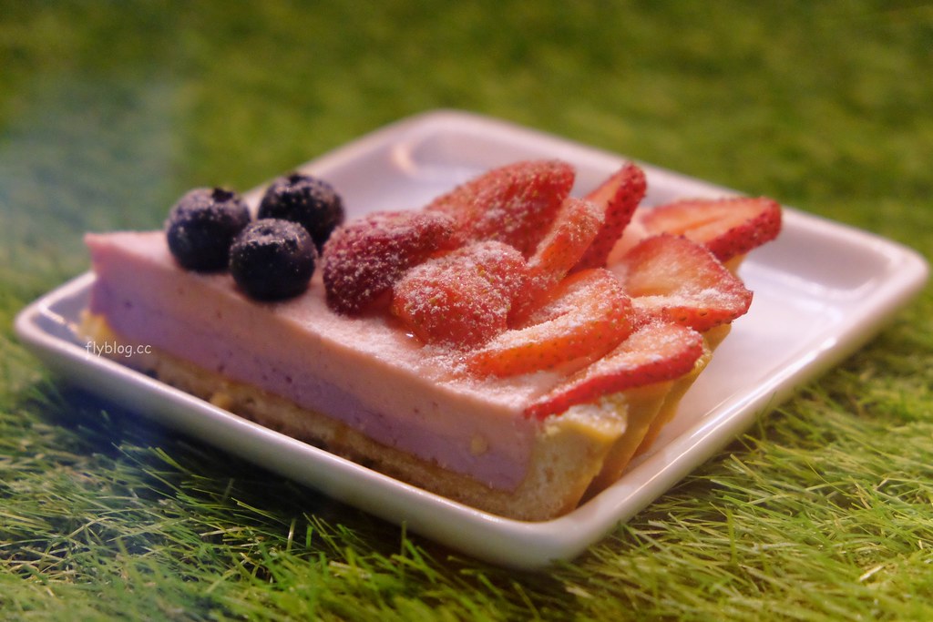 PIEPAI Cafe┃桃園美食：超夢幻網美咖啡館，桃園IG打卡名店，甜點夢幻又好拍，寵物友善餐廳 @飛天璇的口袋