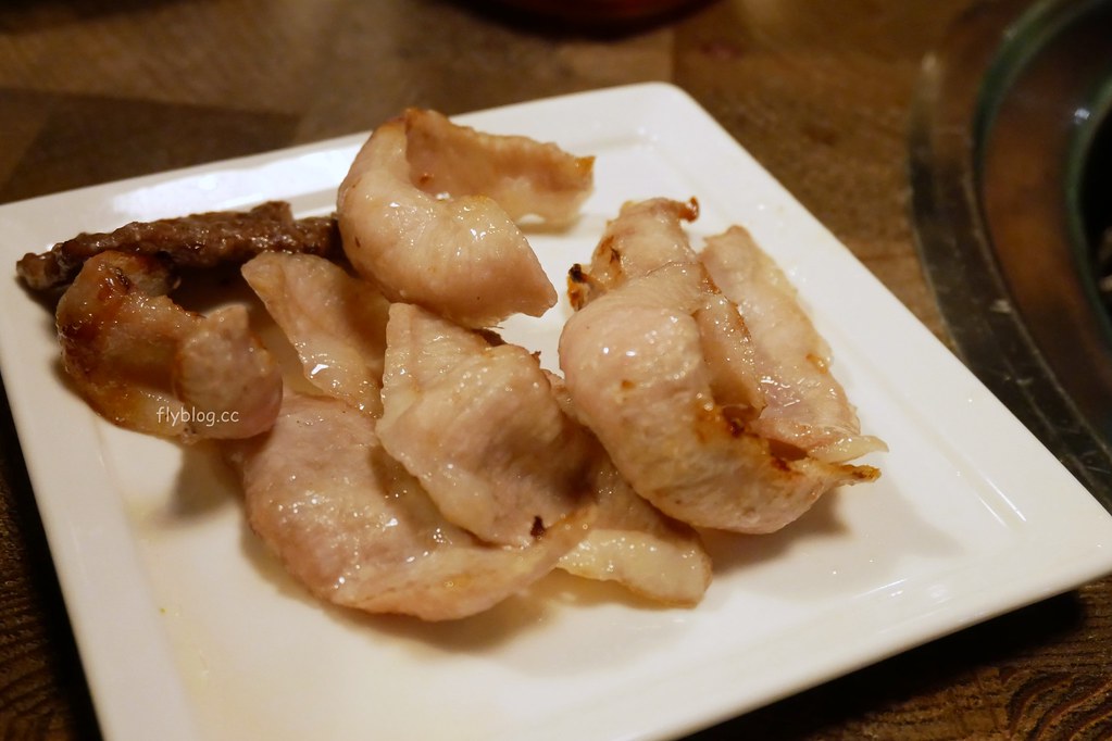 森森燒肉@中科店┃台中西屯：東西好吃服務也不錯，當月壽星生日還有打8.5折 @飛天璇的口袋