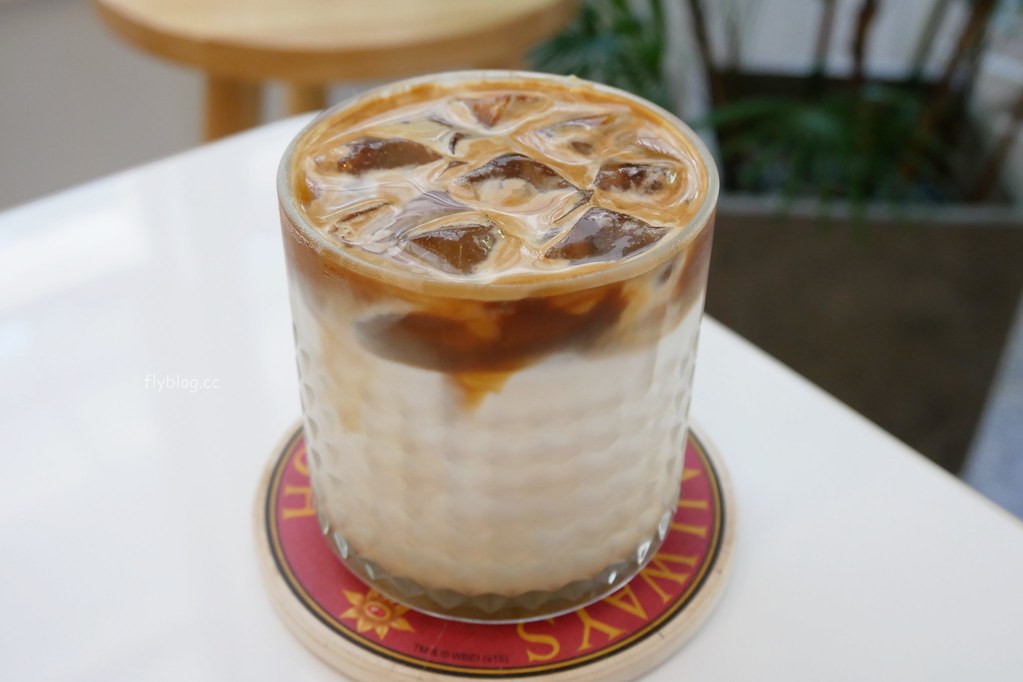 台北中正｜Jelly Jelly慢工烘焙，純白建築IG超夯打卡店，網路熱門甜點店轉實體店家 @飛天璇的口袋