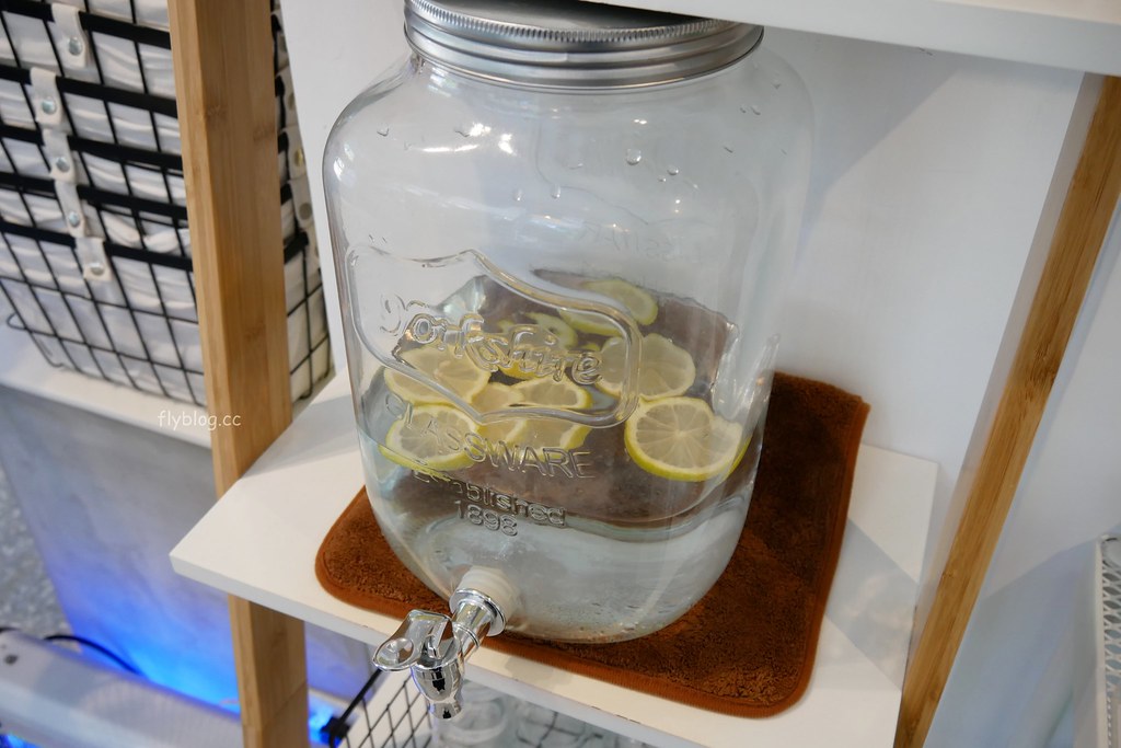 台北中正｜Jelly Jelly慢工烘焙，純白建築IG超夯打卡店，網路熱門甜點店轉實體店家 @飛天璇的口袋