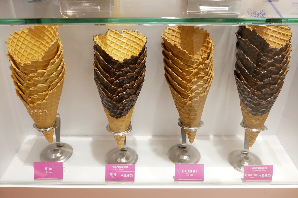 31冰淇淋┃台中三井：風靡美國的31冰淇淋又回台灣了，顏色紛繽濃郁滑順的好味道 @飛天璇的口袋