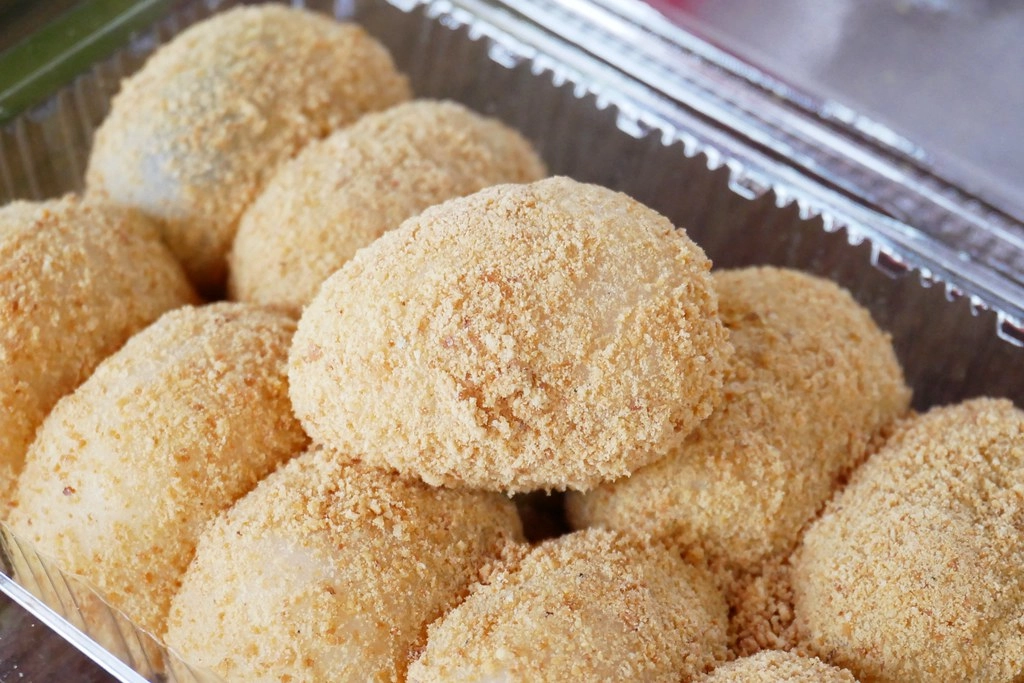 台中南屯｜南屯郵局麻糬．一個禮拜只賣三天，現點現做香Q好吃 @飛天璇的口袋