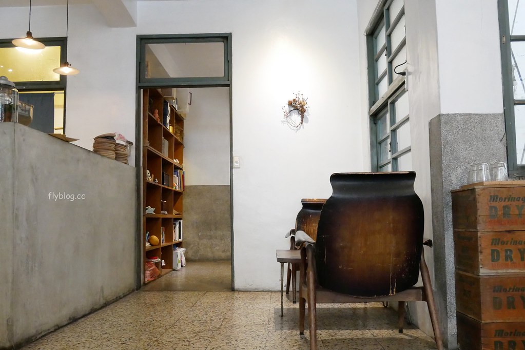 端倪生活｜彰化火車站附近台鐵員工宿舍改建的老宅咖啡館，二訪端倪生活下午茶甜點一樣好吃 @飛天璇的口袋