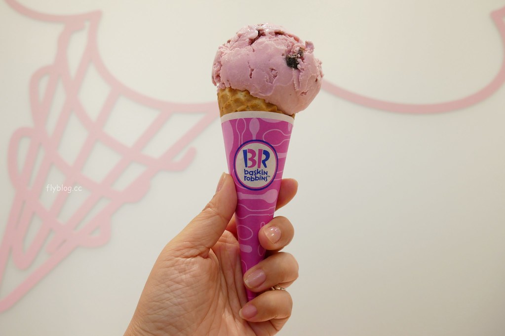 31冰淇淋┃台中三井：風靡美國的31冰淇淋又回台灣了，顏色紛繽濃郁滑順的好味道 @飛天璇的口袋