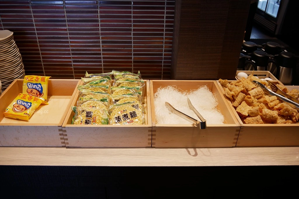 但馬屋涮涮鍋｜台中三井Outlet美食，日本黑毛和牛吃到飽在台第一間分店，日本百年歷史涮涮鍋、壽喜燒連鎖店 @飛天璇的口袋