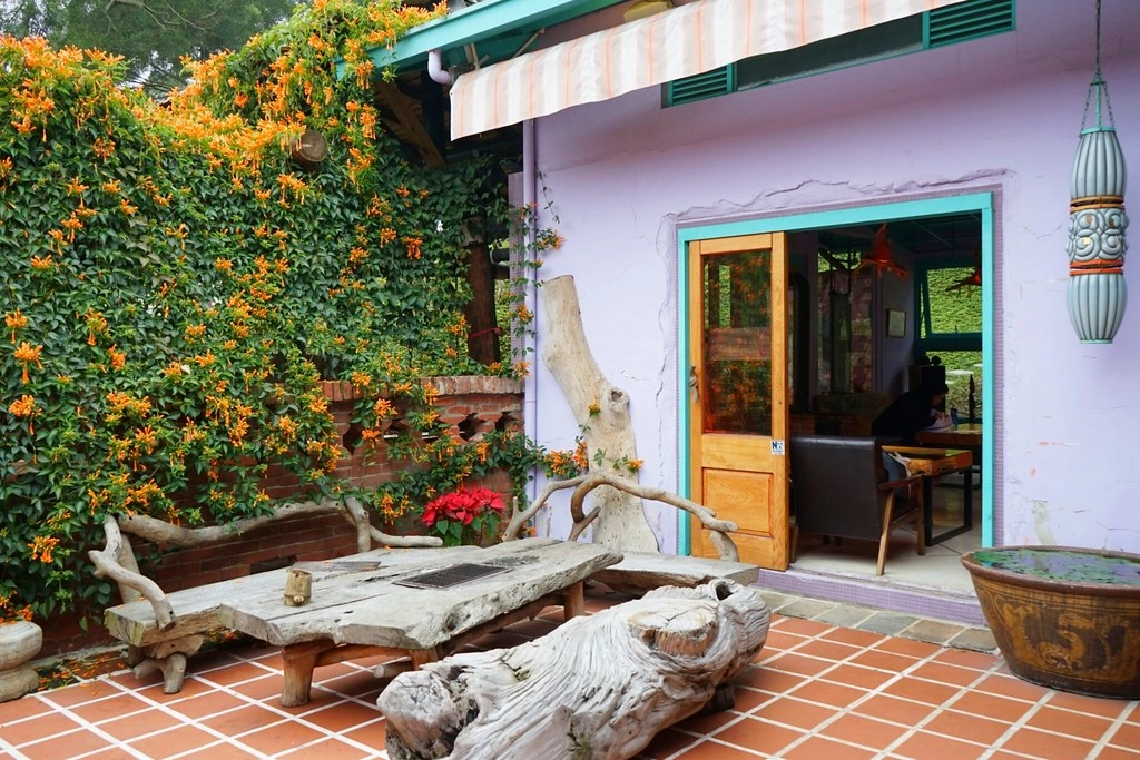 新竹香山｜Luau Pizza 柴寮披薩｜充滿異國風情的魔法小木屋，享受美食的同時又可以接觸大自然，新竹香山IG熱門打卡景點 @飛天璇的口袋