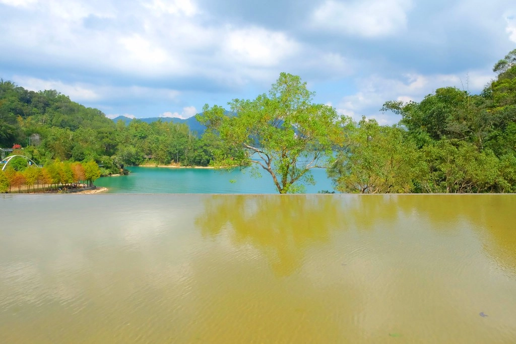 南投魚池｜向山遊客中心．日月潭必訪的水社碼頭，CNN評選世界最美的自由車道之一 @飛天璇的口袋