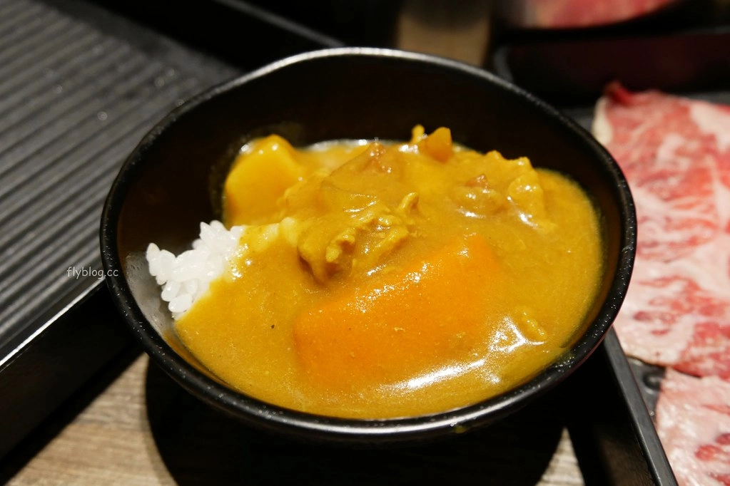 但馬屋涮涮鍋｜台中三井Outlet美食，日本黑毛和牛吃到飽在台第一間分店，日本百年歷史涮涮鍋、壽喜燒連鎖店 @飛天璇的口袋