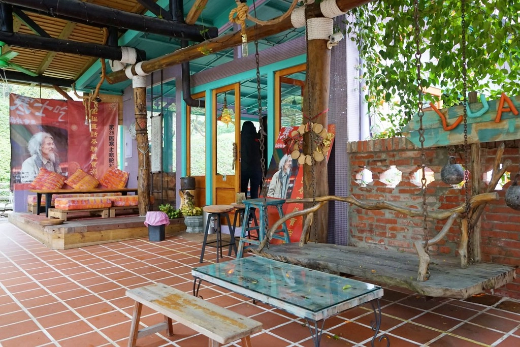 新竹香山｜Luau Pizza 柴寮披薩｜充滿異國風情的魔法小木屋，享受美食的同時又可以接觸大自然，新竹香山IG熱門打卡景點 @飛天璇的口袋